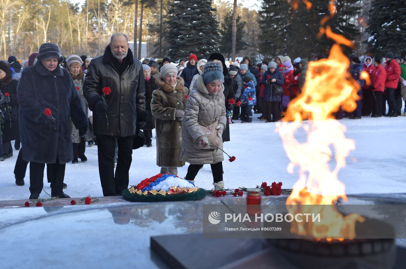 Памятные акции в городах России по случаю годовщины освобождения Ленинграда от фашистской блокады