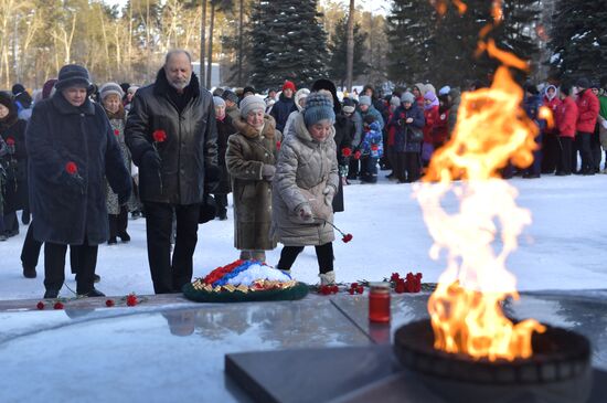 Памятные акции в городах России по случаю годовщины освобождения Ленинграда от фашистской блокады