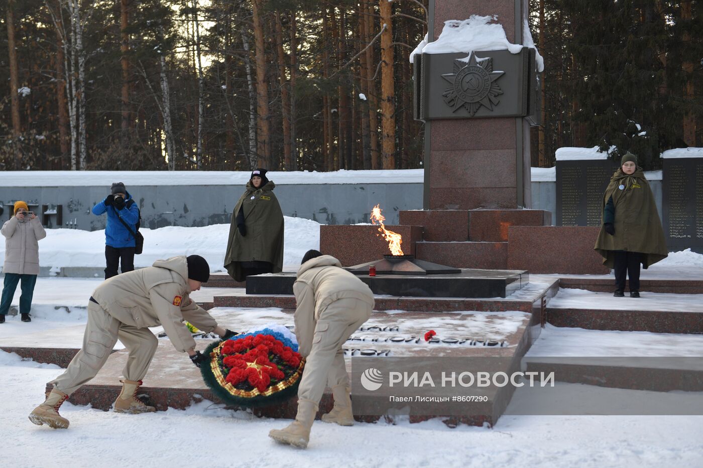 Памятные акции в городах России по случаю годовщины освобождения Ленинграда от фашистской блокады