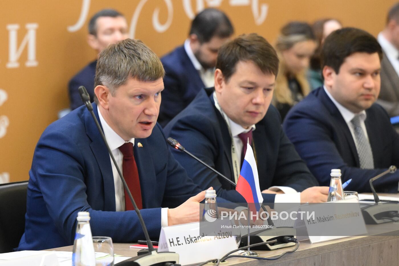 Выставка "Россия". IV заседание Межправительственной Российско-Мьянманской комиссии по торгово-экономическому сотрудничеству