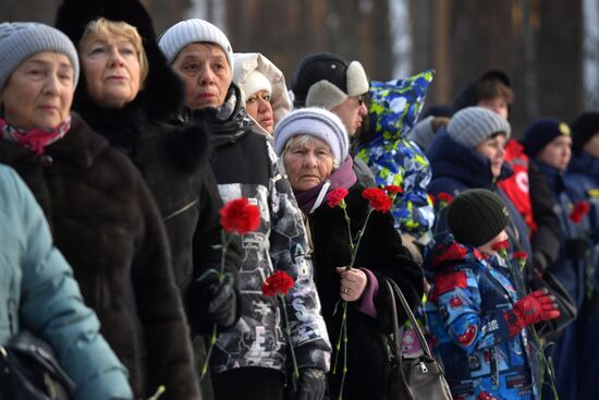 Памятные акции в городах России по случаю годовщины освобождения Ленинграда от фашистской блокады