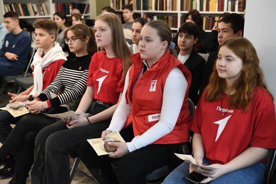 Памятные акции в городах России по случаю годовщины освобождения Ленинграда от фашистской блокады