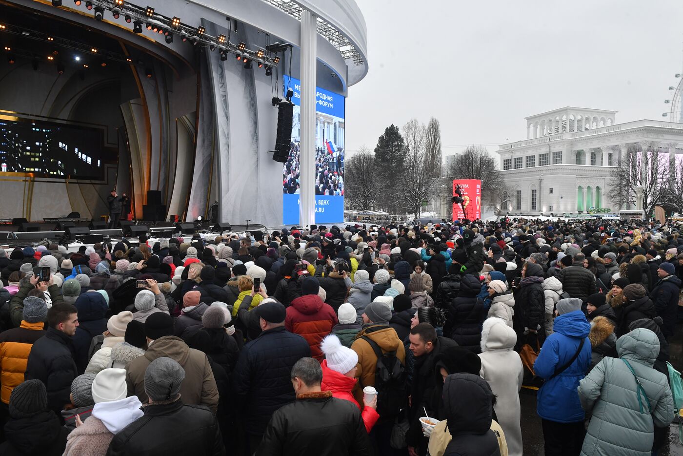 Выставка "Россия".  Энергетический концерт