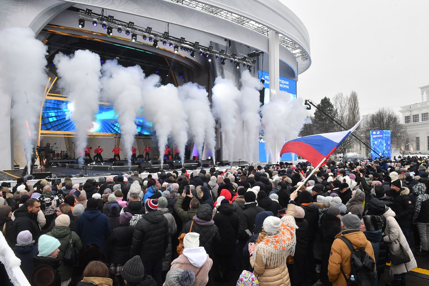 Выставка "Россия".  Энергетический концерт