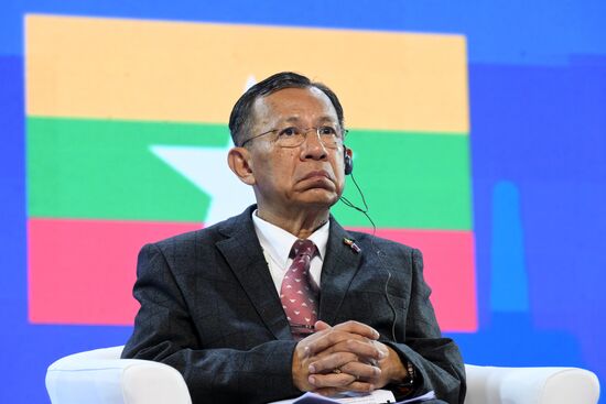 Выставка "Россия". Российско-Мьянманский бизнес-форум