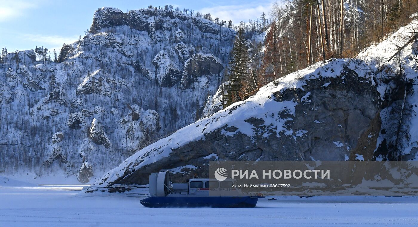 Рейд сотрудников МЧС по местам рыбной ловли в Красноярском крае