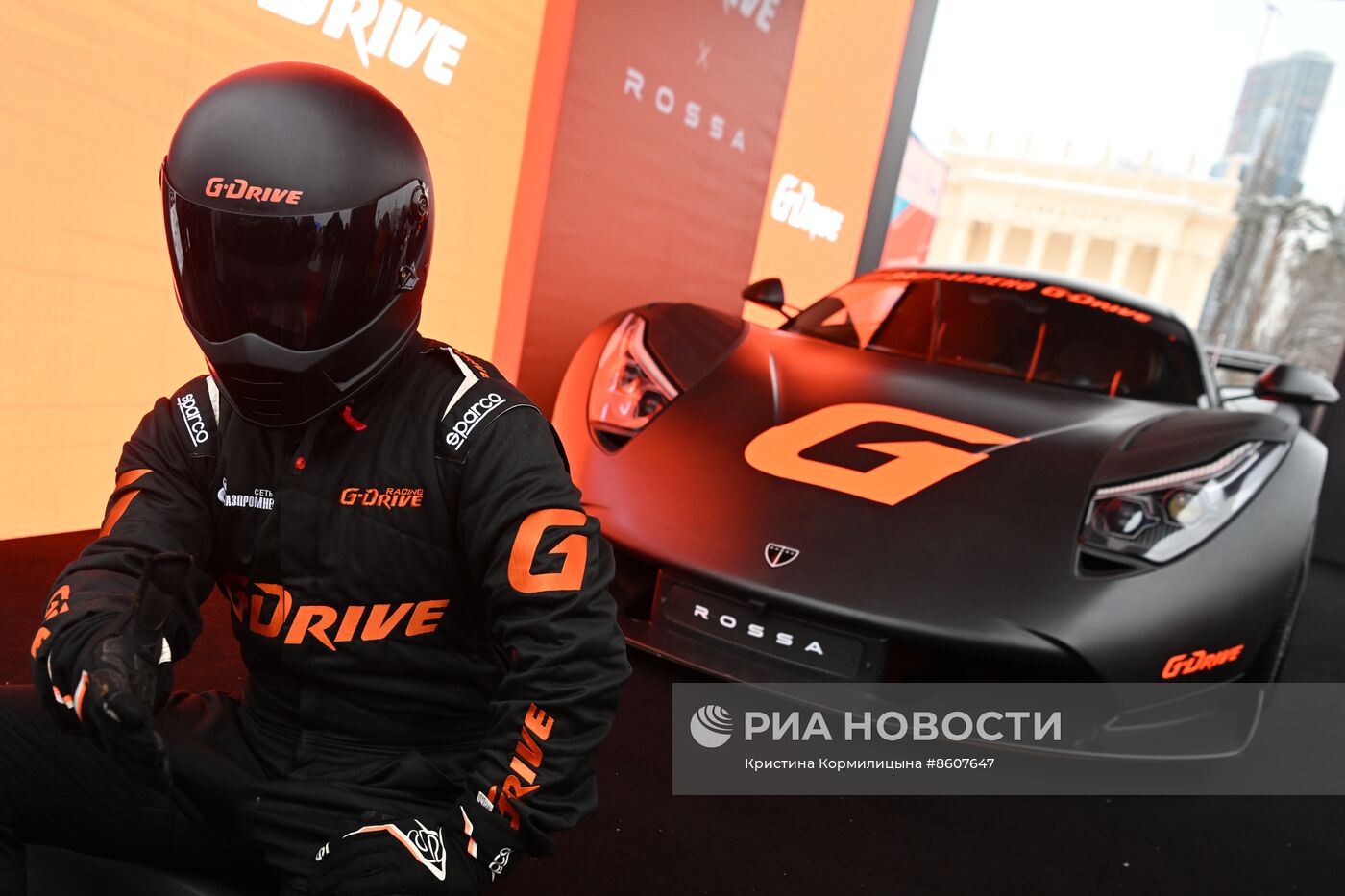 Выставка "Россия". Презентация нового российского суперкара Rossa