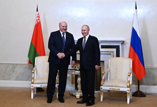 Встреча президентов РФ и Белоруссии В. Путина и А. Лукашенко