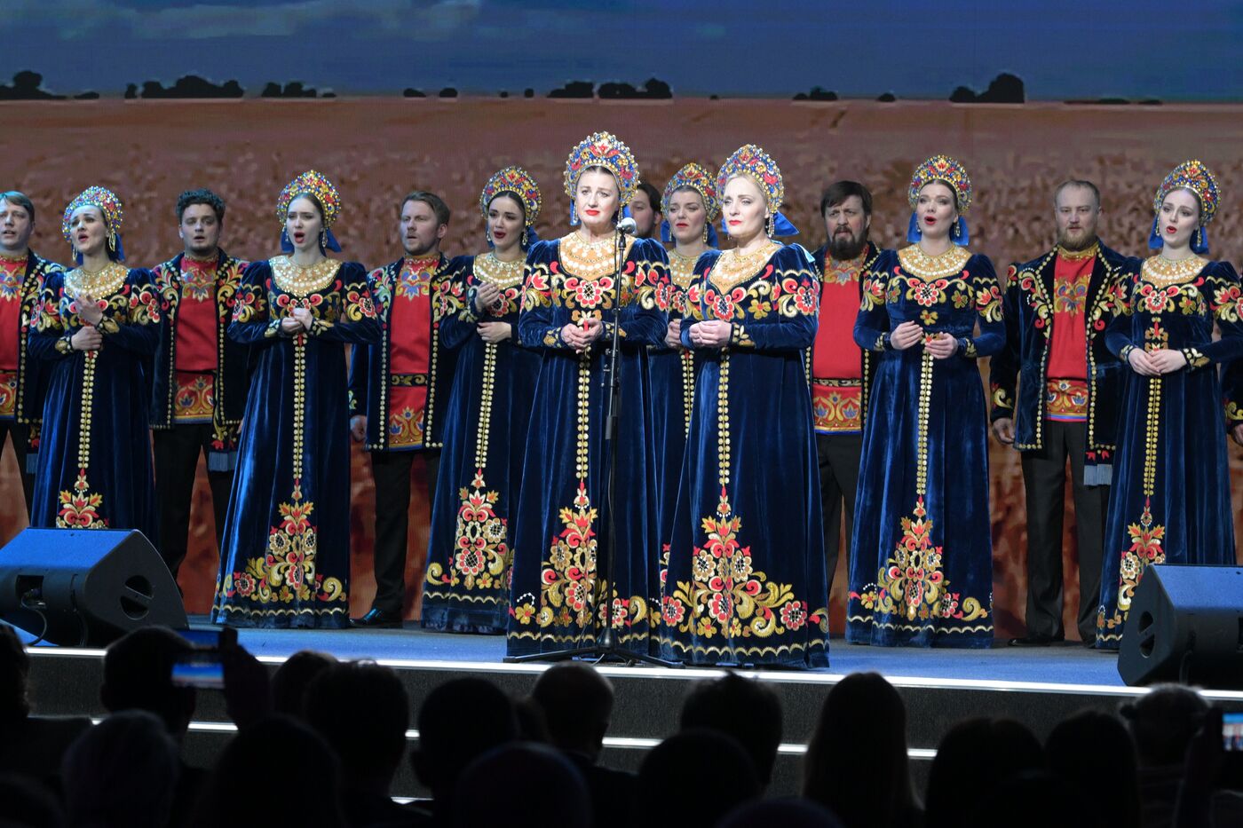 Выставка "Россия". Концертная программа "Приношение Подвигу"