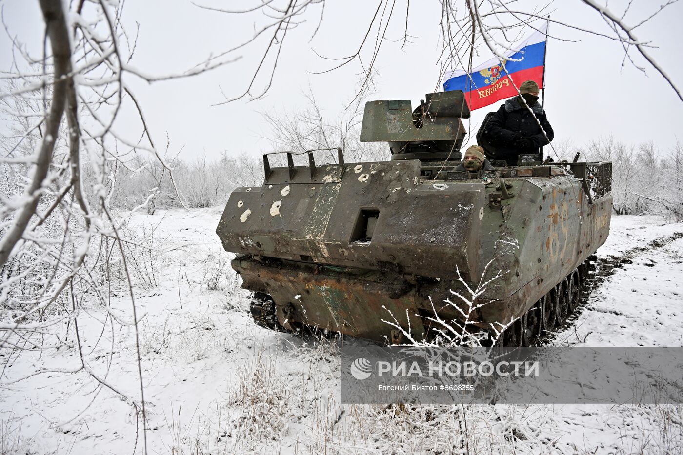 Российские военные захватили под Артемовском американский БТР М113