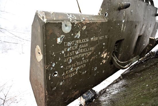 Российские военные захватили под Артемовском американский БТР М113