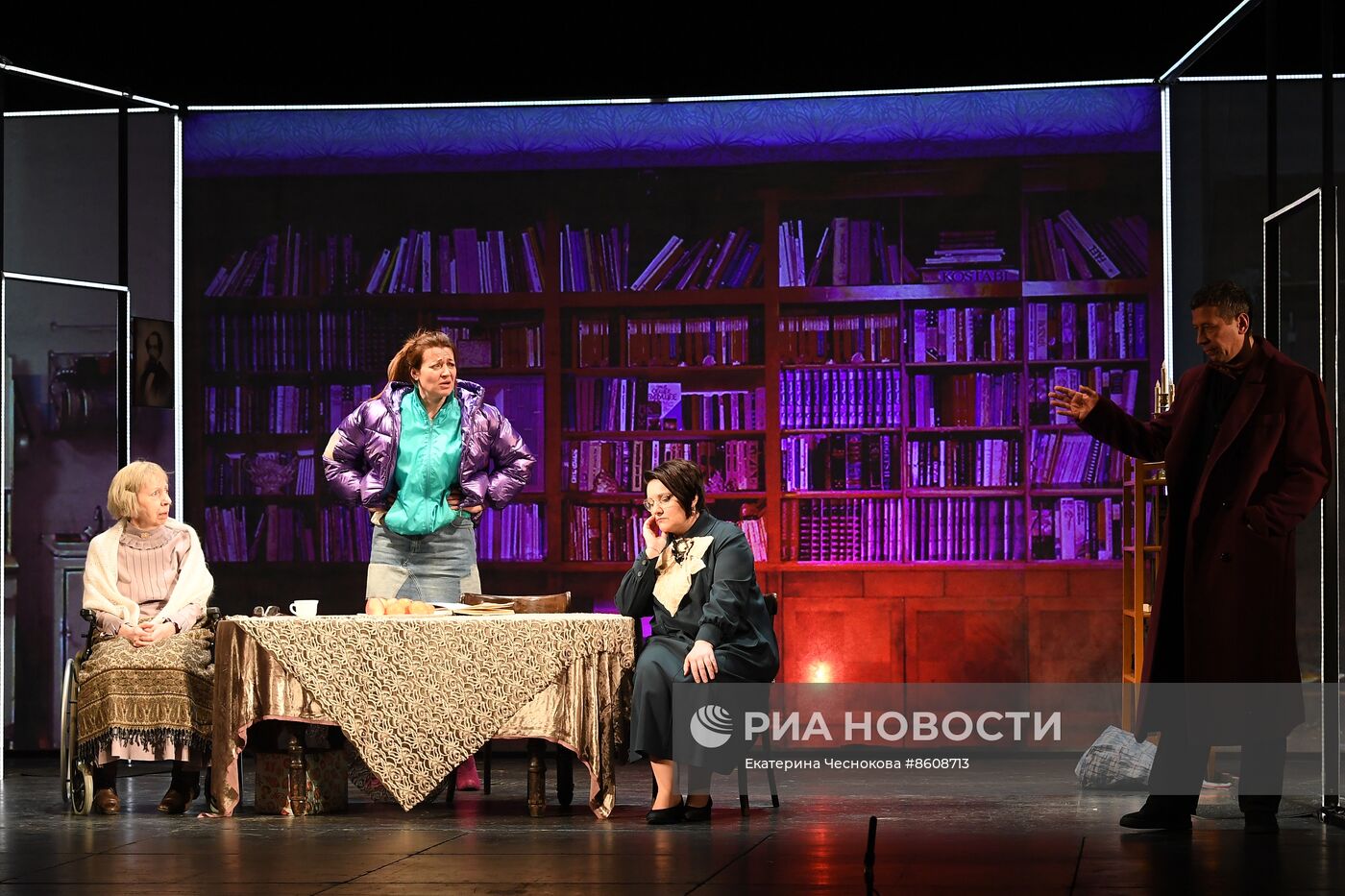 Спектакль "Сказка для взрослых"