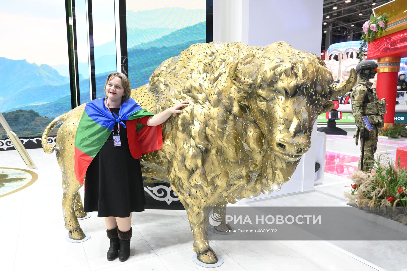 Выставка "Россия". Визит делегации доверенных лиц В. Путина