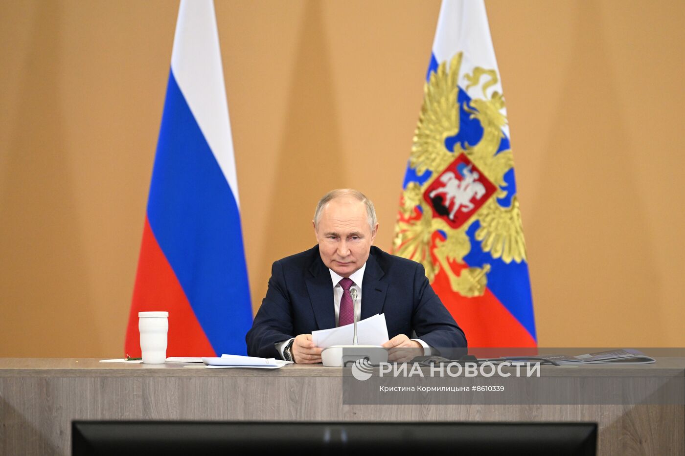 Президент РФ В. Путин провел совещание "О ходе реализации федерального проекта по созданию сети современных кампусов"