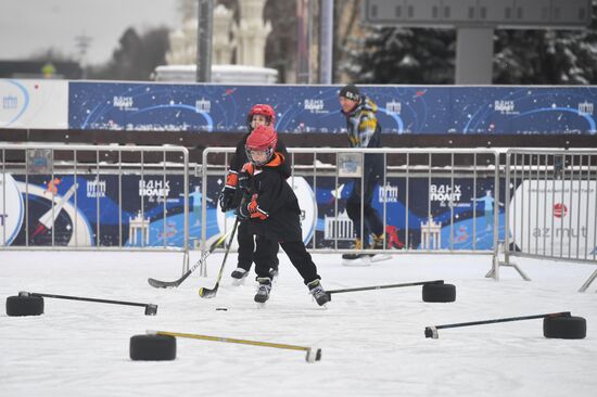 Выставка "Россия". Мастер-класс от хоккеиста Вячеслава Фетисова