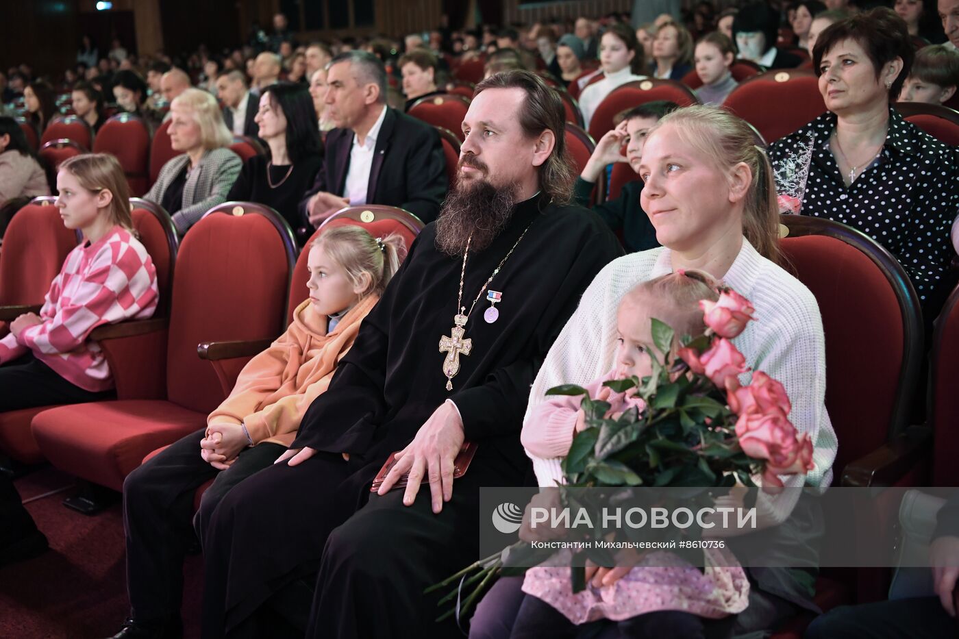 Церемония открытия Года семьи в Симферополе 