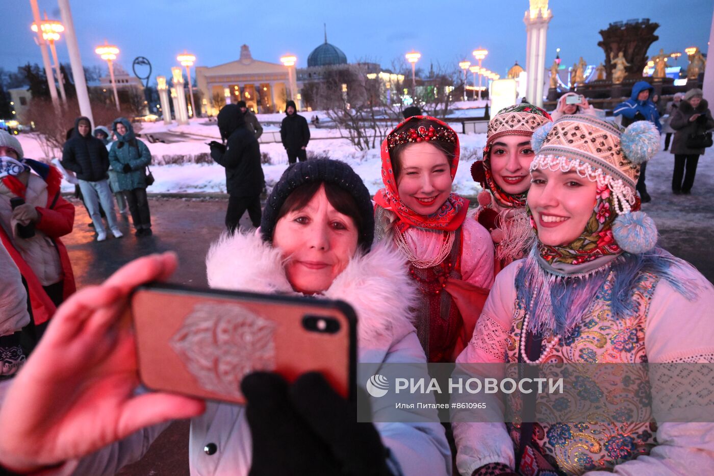 Выставка "Россия". Семейный интерактивный праздник - концерт "Здоровье - всему голова"