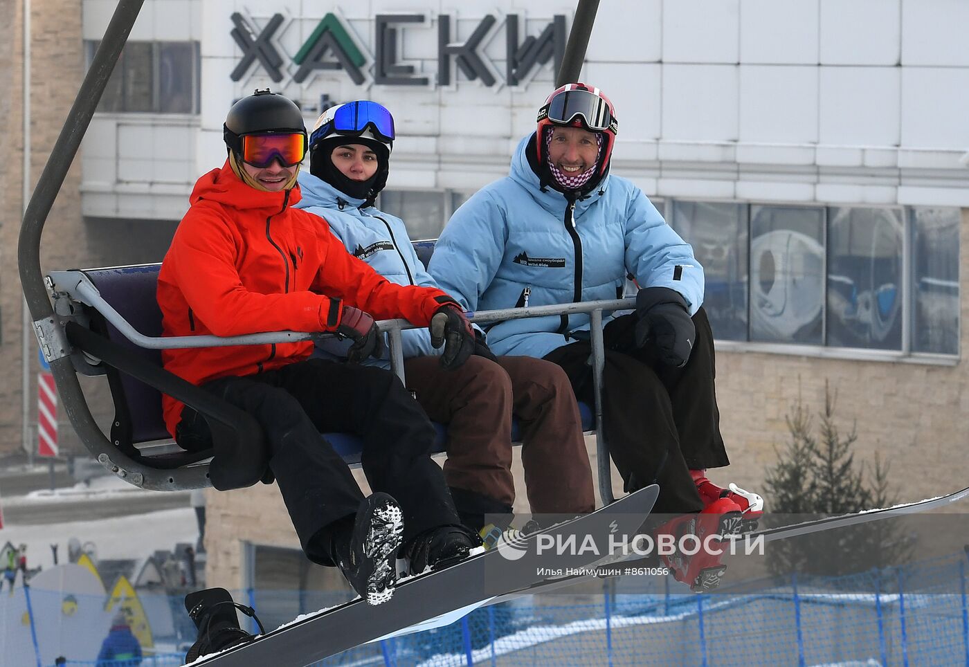 Открытие школы сноуборда олимпийского чемпиона В. Уайлда в Красноярске