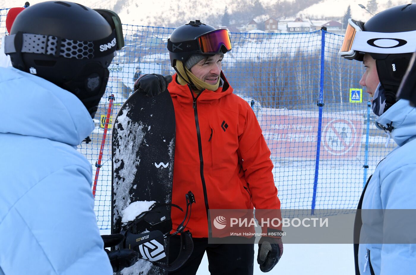 Открытие школы сноуборда олимпийского чемпиона В. Уайлда в Красноярске