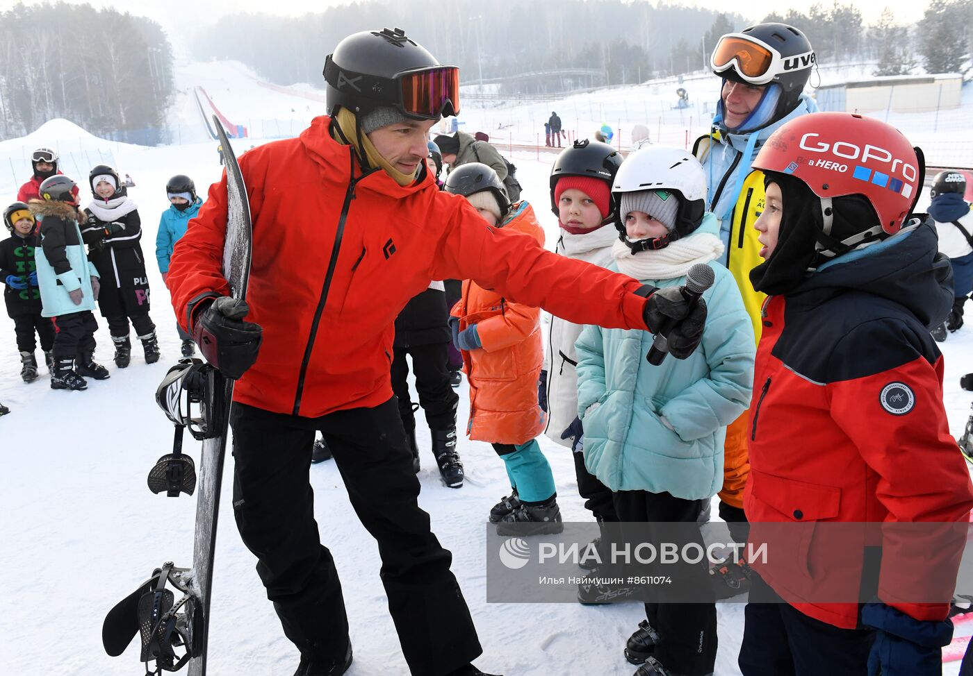 Открытие школы сноуборда олимпийского чемпиона В. Уайлда в Красноярске