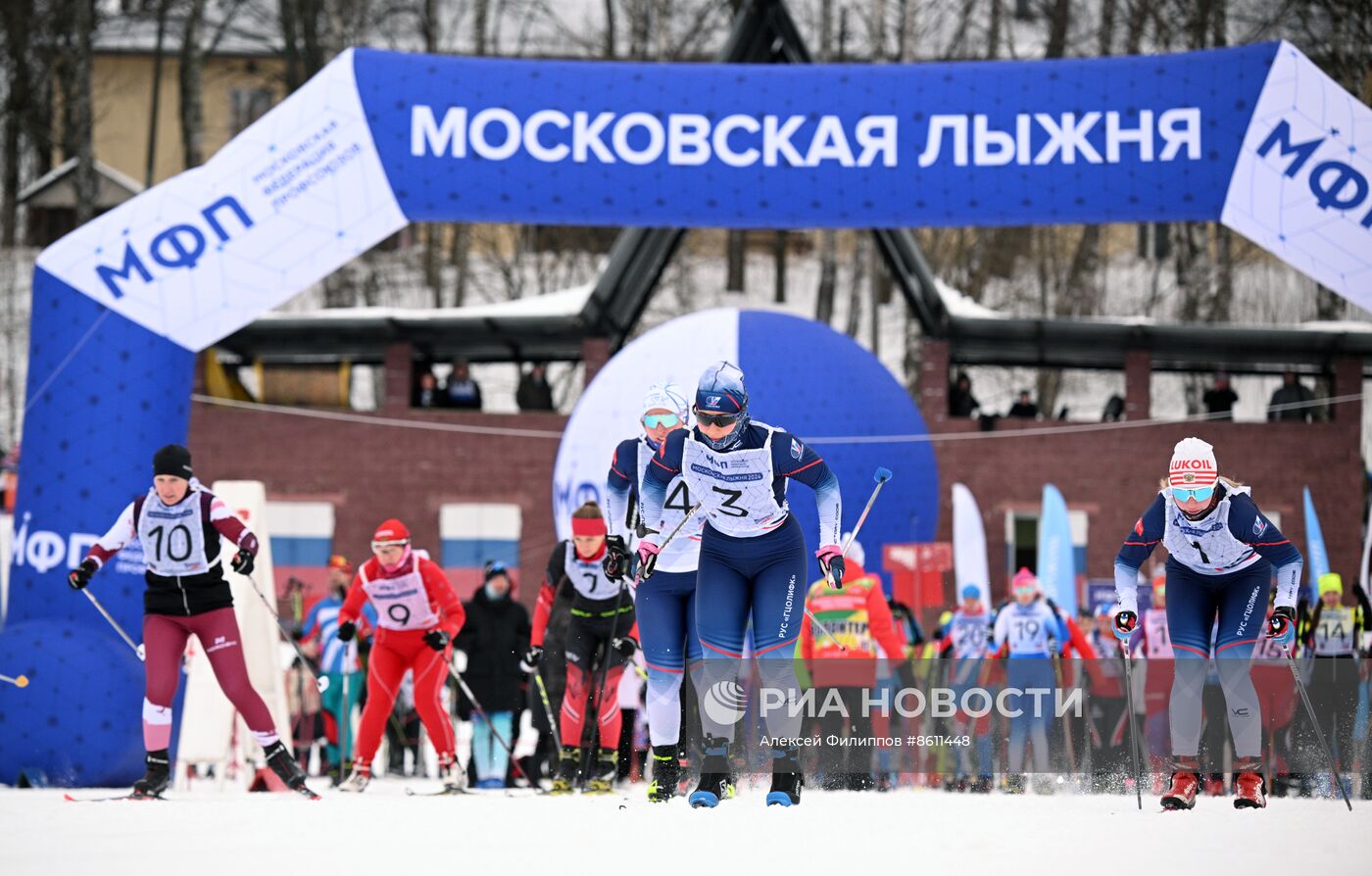 Спортивная гонка "Московская лыжня"