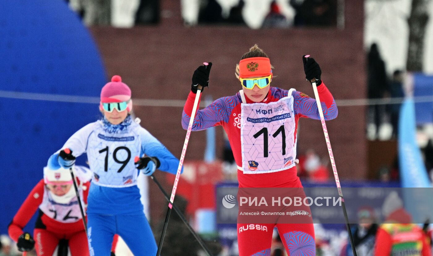 Спортивная гонка "Московская лыжня"