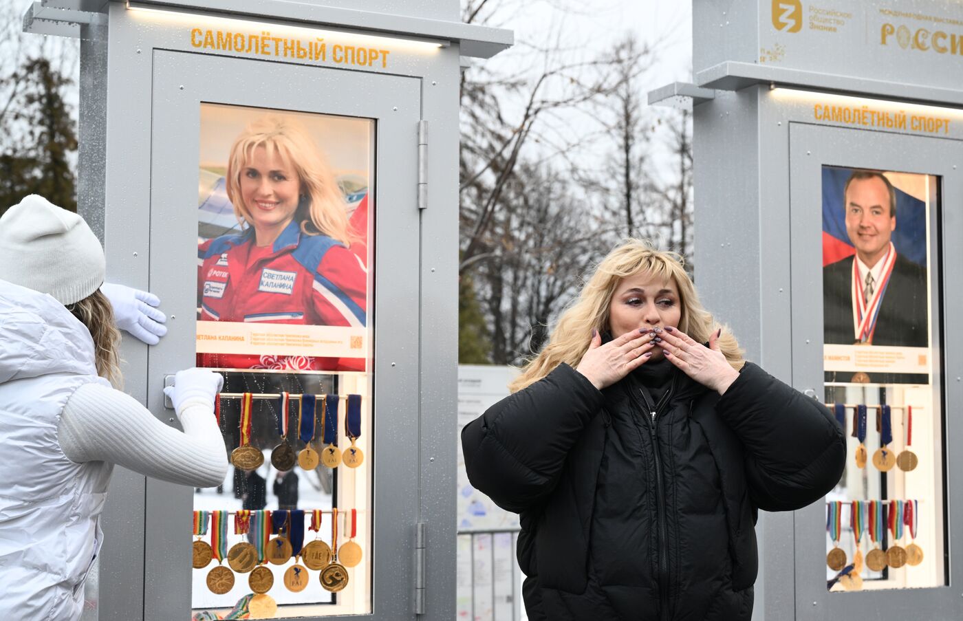 Выставка "Россия". Торжественное открытие новой экспозиции "Аллеи славы" и закладка медалей чемпионами