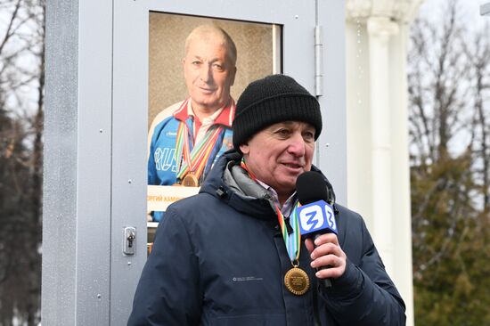 Выставка "Россия". Торжественное открытие новой экспозиции "Аллеи славы" и закладка медалей чемпионами