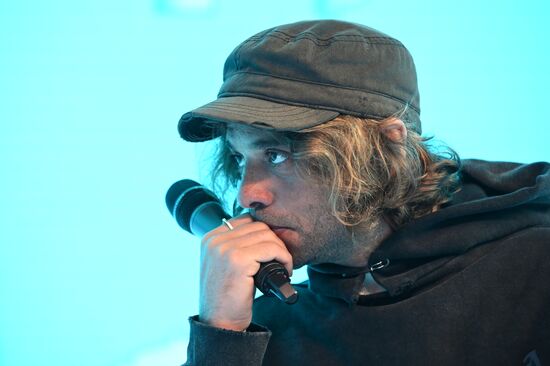 Выставка "Россия". Встреча с амбассадором Санкт-Петербурга, актером И. Глинниковым