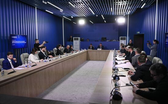 Выставка "Россия". Круглый стол "Развитие инфраструктуры на территории ДНР, ЛНР, Херсонской и Запорожской областей"