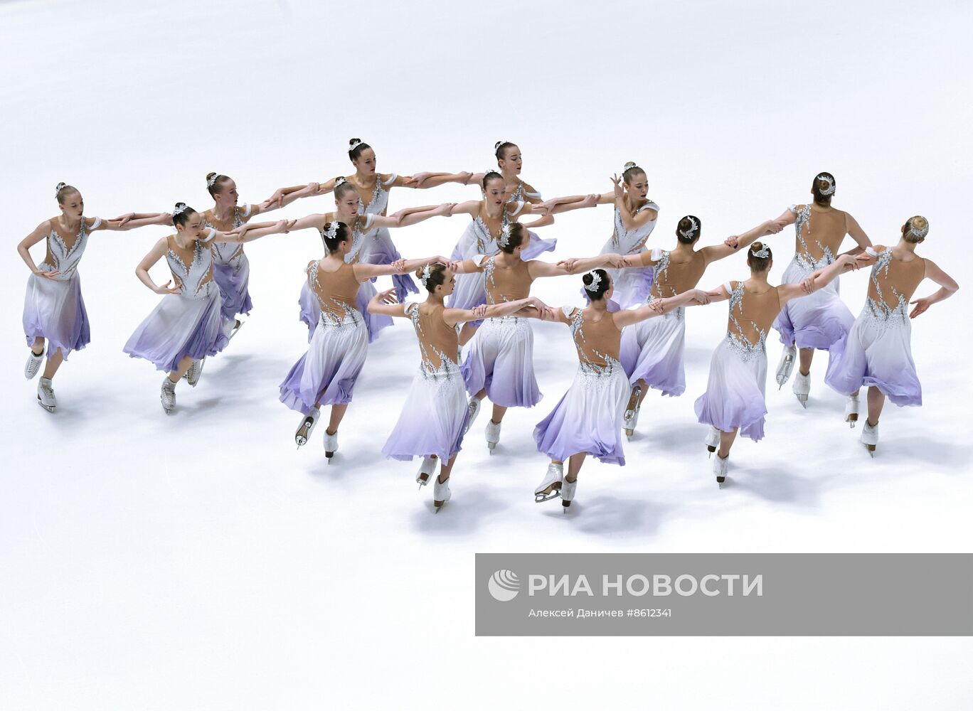 III этап Кубка России и всероссийские соревнования по синхронному катанию "Кубок МАВИС"