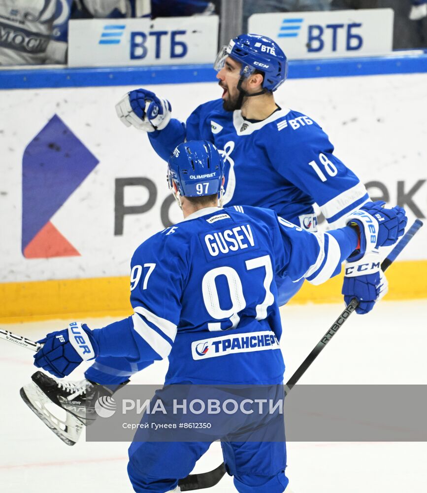 Хоккей. КХЛ. Матч "Динамо" - "Локомотив"