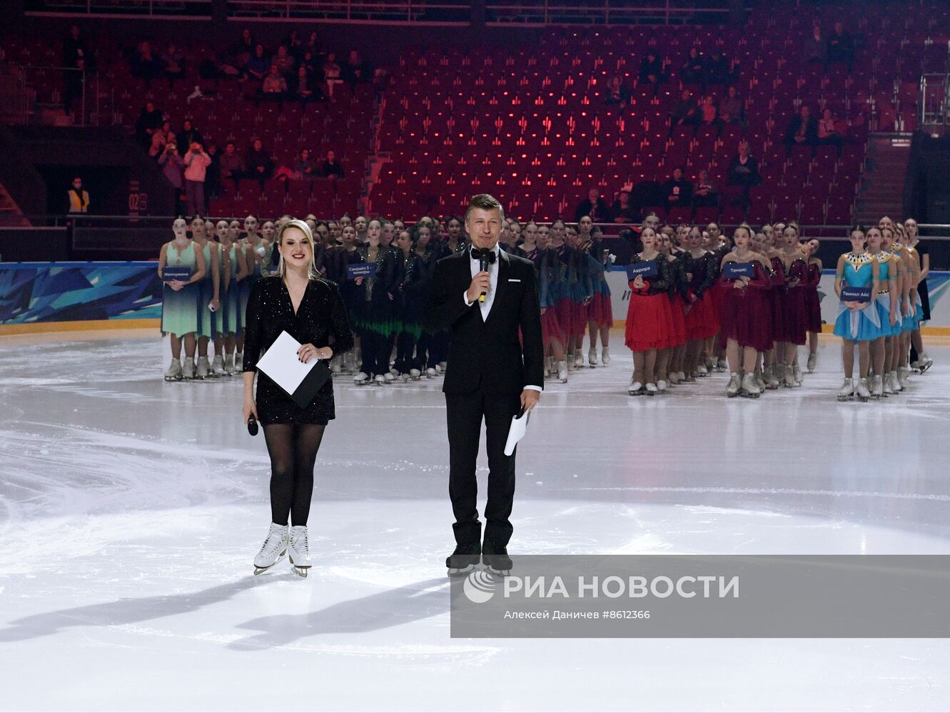 III этап Кубка России и всероссийские соревнования по синхронному катанию "Кубок МАВИС"