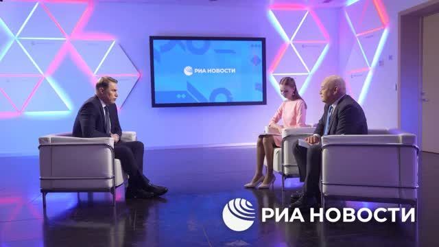 В Россию все чаще едут из-за рубежа за медицинской помощью, рассказал Мурашко