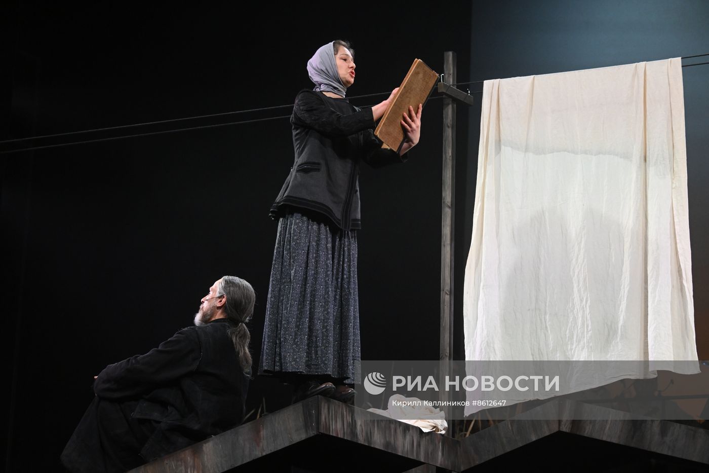 Спектакль "Соборяне. Картины русской жизни" в театре Гоголя