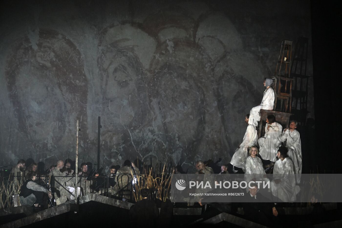 Спектакль "Соборяне. Картины русской жизни" в театре Гоголя 