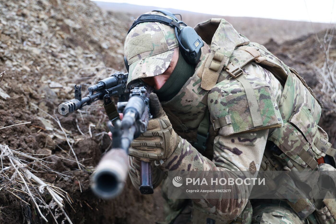 Учения штурмовиков добровольческого подразделения "Барс-13" в ДНР