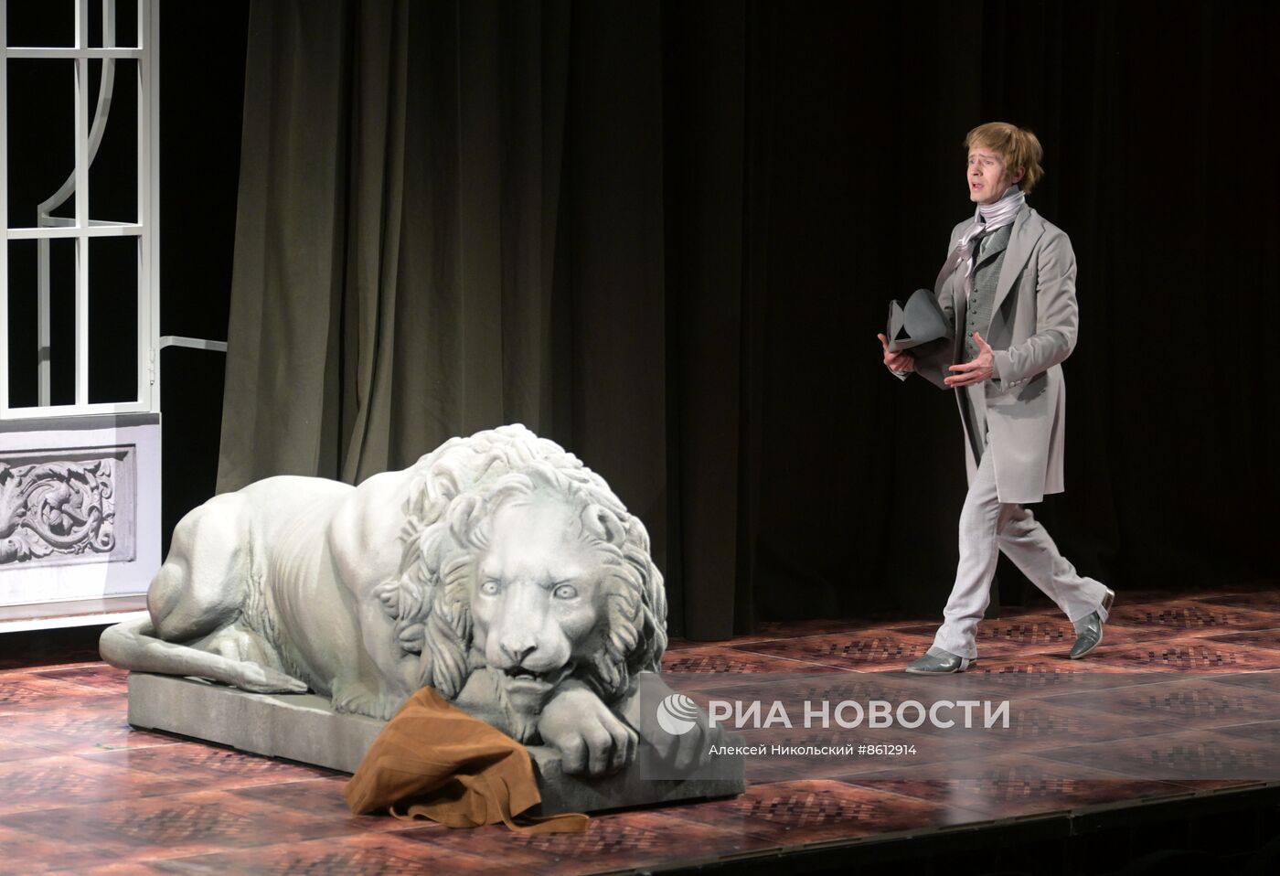 Спектакль "Совершенно невероятное событие" в театре "Мастерская П.Н. Фоменко"