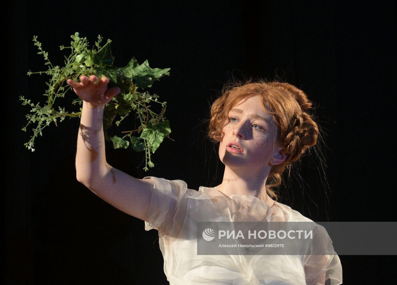 Спектакль "Совершенно невероятное событие" в театре "Мастерская П.Н. Фоменко"