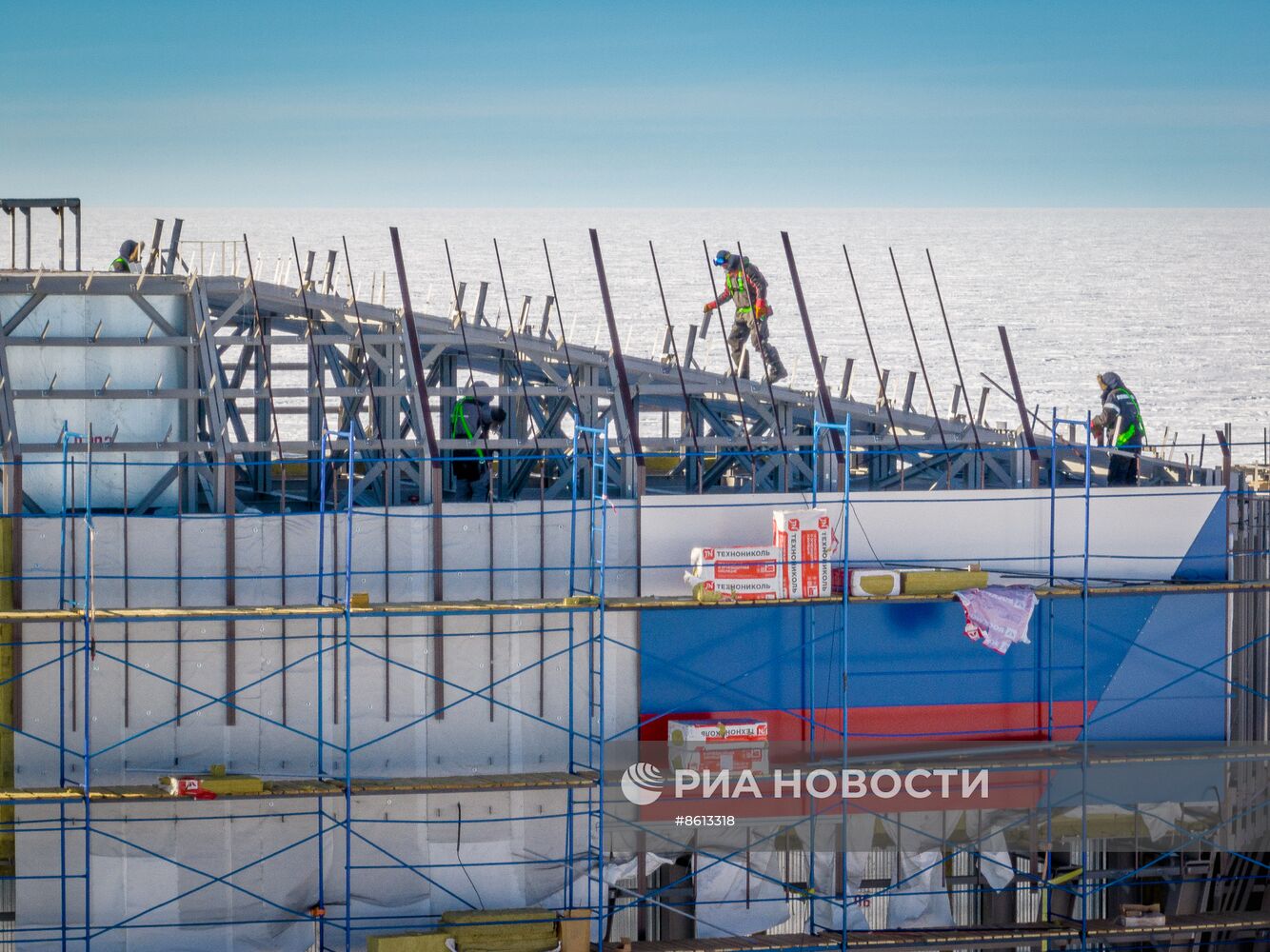 Мероприятие по случаю ввода в опытную эксплуатацию нового зимовочного комплекса станции "Восток" в Антарктиде