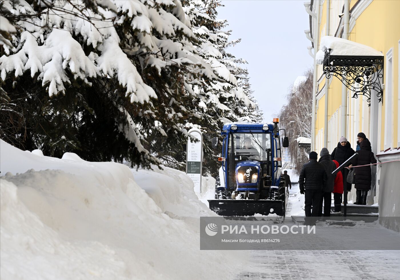 Рекордное количество снега выпало в Казани