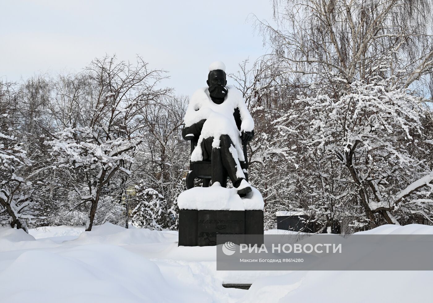 Рекордное количество снега выпало в Казани