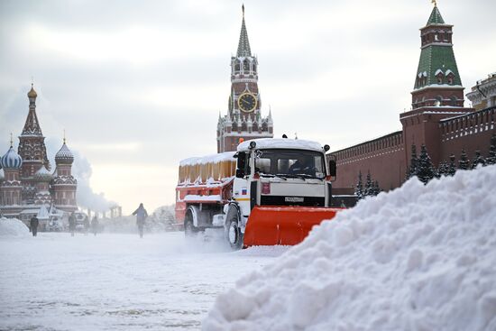 Последствия снегопада в Москве