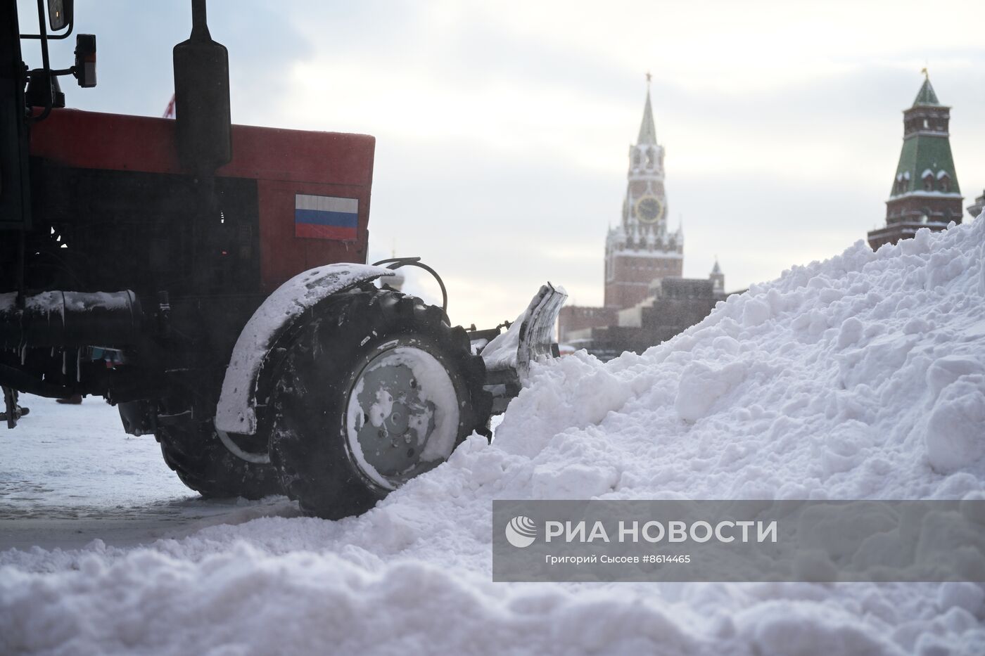 Последствия снегопада в Москве