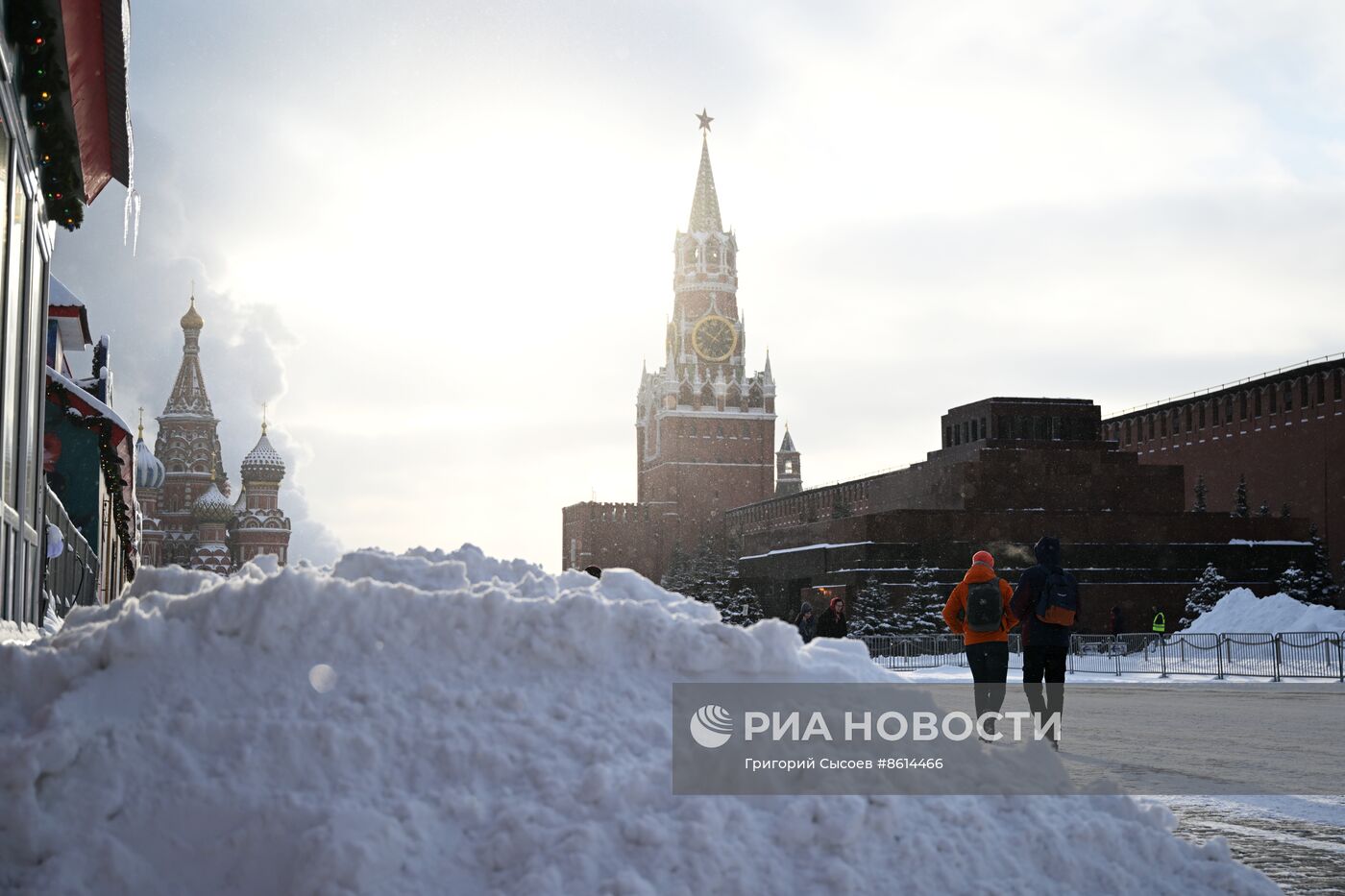 Последствия снегопада в Москве