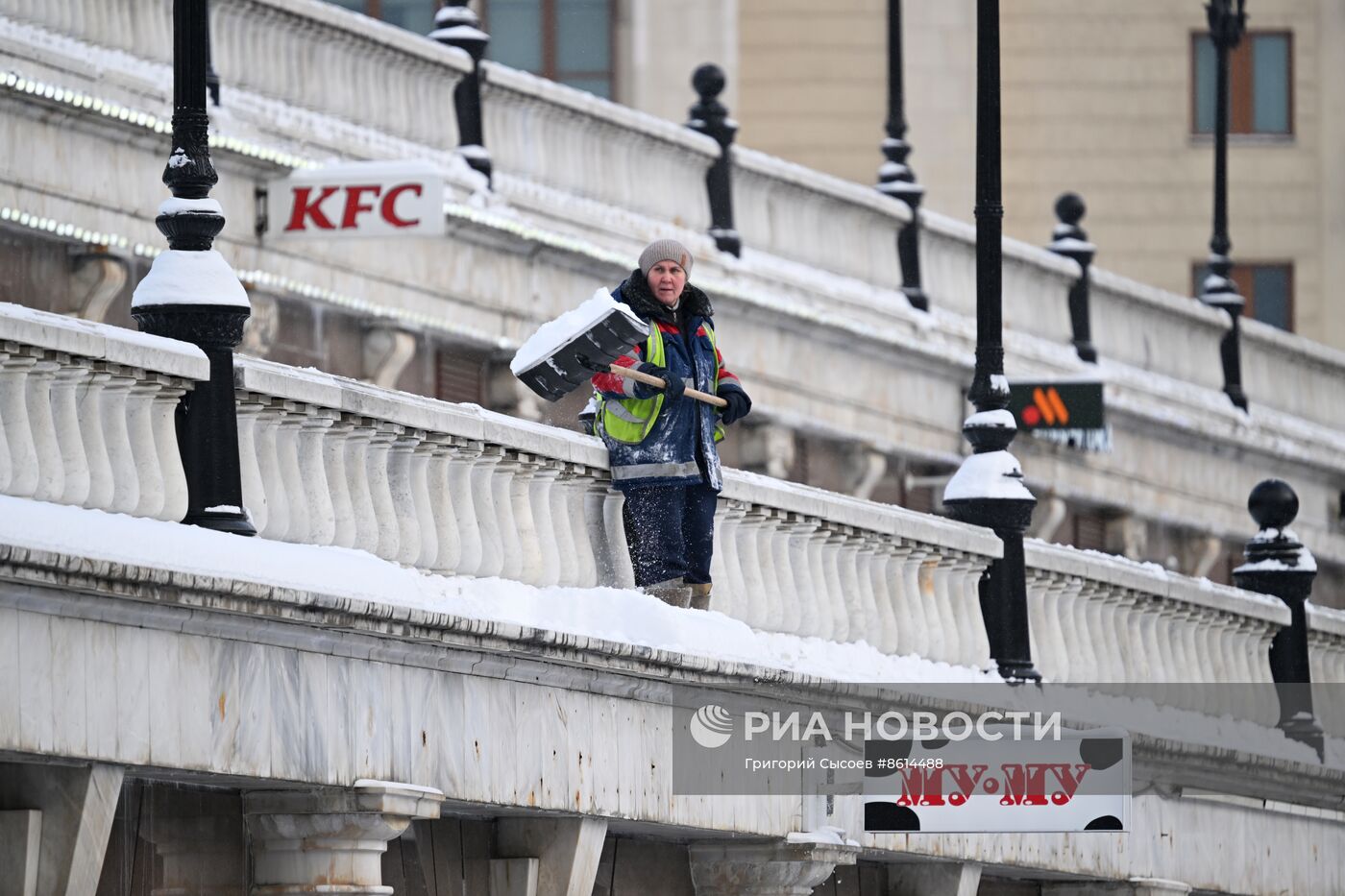 Последствия снегопада в Москве