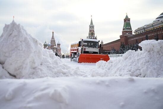 Последствия снегопада в Москве