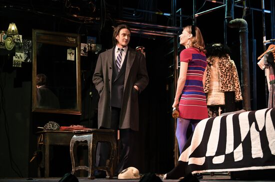 Спектакль "Двое на качелях" в театре "Современник"