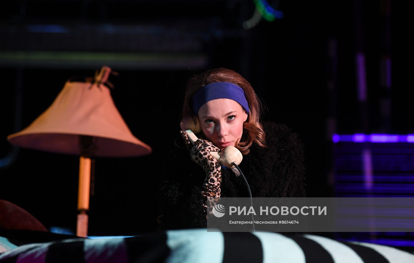 Спектакль "Двое на качелях" в театре "Современник"