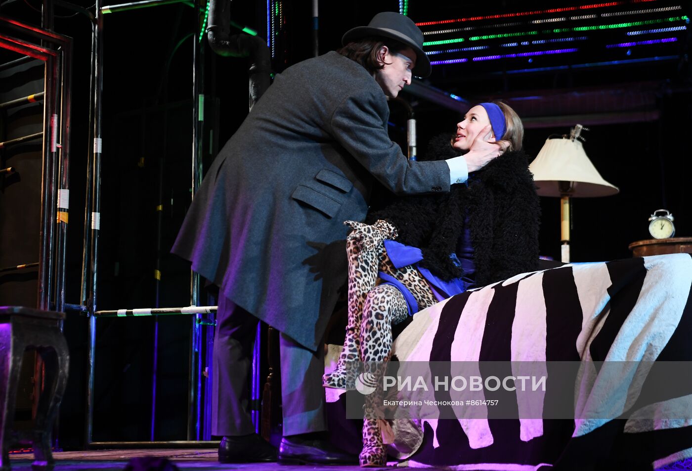 Спектакль "Двое на качелях" в театре "Современник"